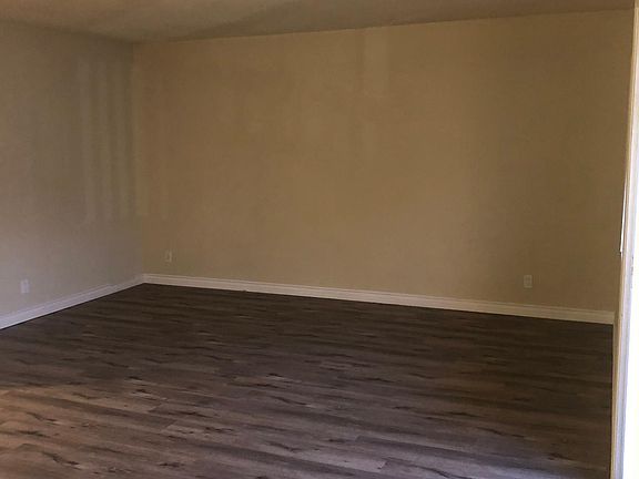 5th image of 530 W 37th St #6