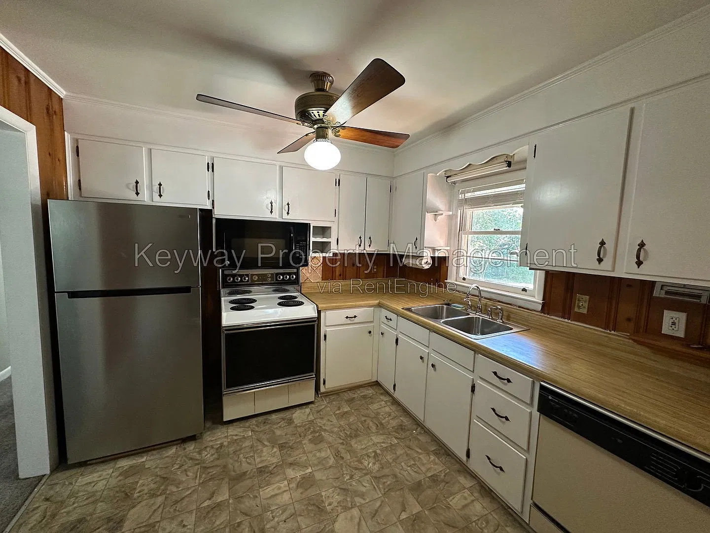 3 bed, 1.5 bath, 1480 sqft, $1,595 — Photo 4
