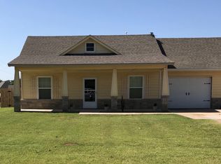 11201 NE Marigold Ln #B, Fletcher, OK 73541