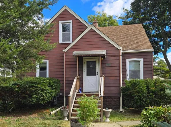 4303 Hirschberg Ave, Schiller Park, IL 60176