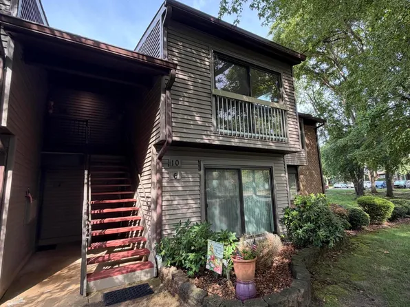 10 Lexington Ct #D, Red Bank, NJ 07701