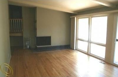 4th image of 31825 Coronet Dr