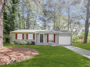 1211 Pineglen Dr, Riverdale, GA 30296