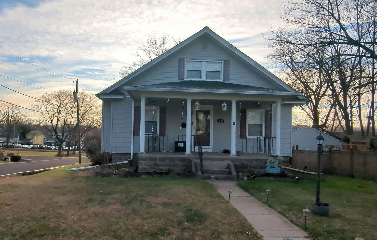 1631 Arnold Ave photo 1