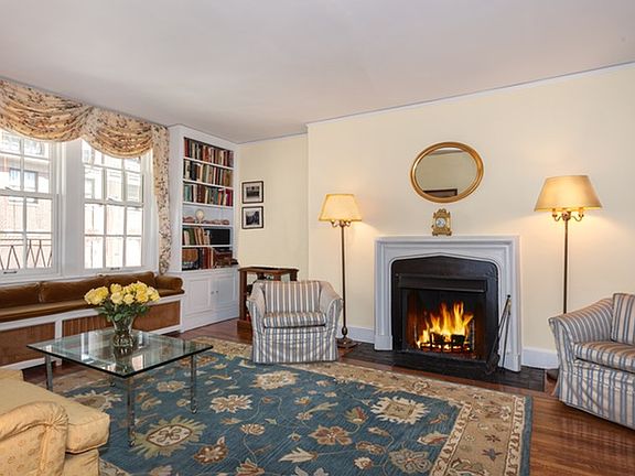 2nd image of 222-226 E 71st St