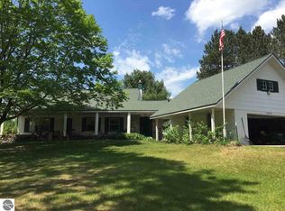 23310 N Coates Hwy, Harrietta, MI 49638