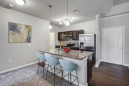 Creekside at Greenlawn Apartment Homes Photo 1
