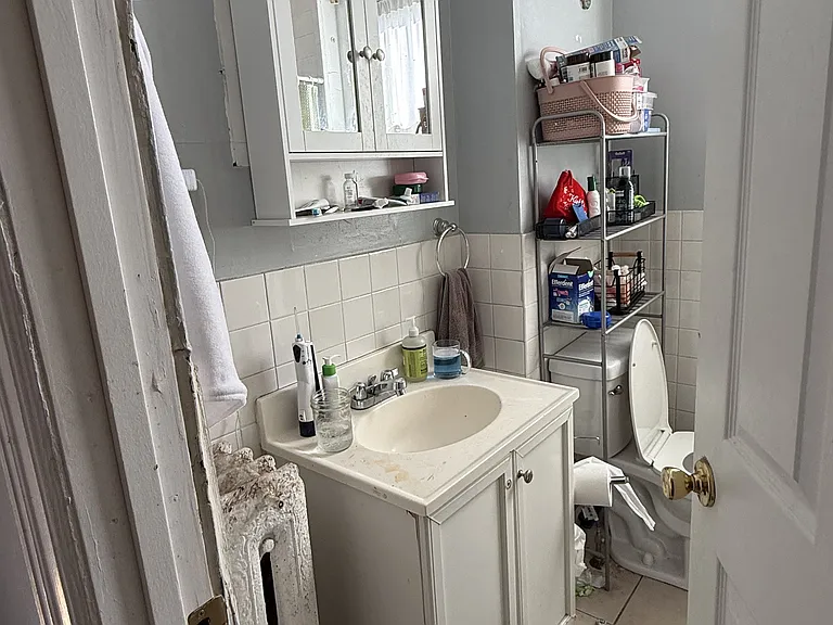 18 Glenville Ave #2 — Photo 13