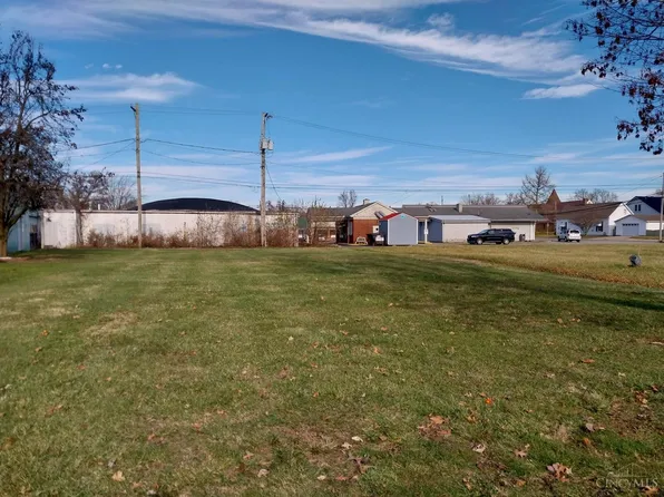 1017 Mirabeau St, Greenfield, OH 45123