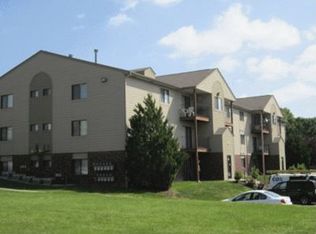 4736 Virginia St, Omaha, NE 68157