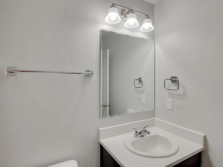 11223 W Knightsbridge Ct — Photo 17