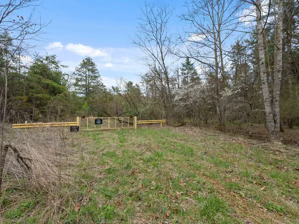 Cole Mountain Rd, Hiwassee, VA 24347