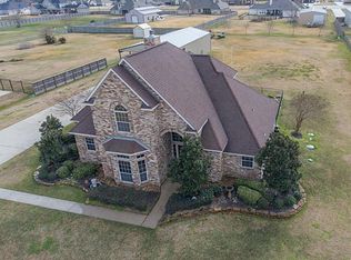 4910 Majestic Dr, Cove, TX 77523