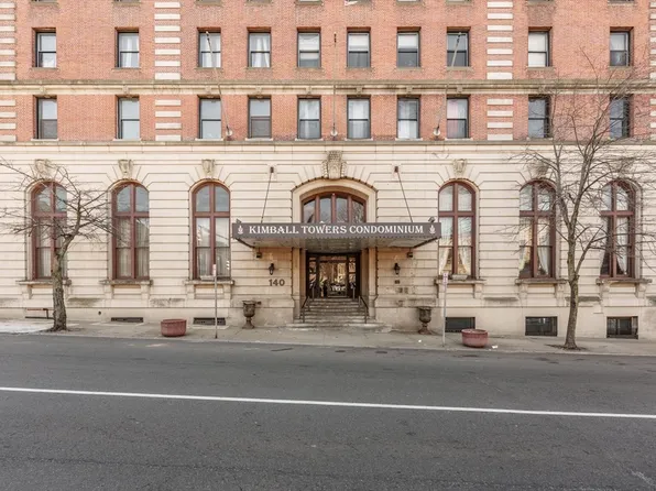 140 Chestnut St APT 105, Springfield, MA 01103