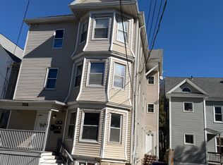 164 Richmond St APT 1, New Bedford, MA 02740
