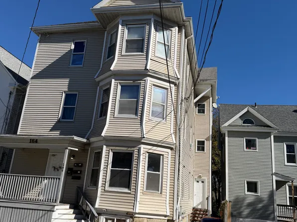 164 Richmond St APT 1, New Bedford, MA 02740