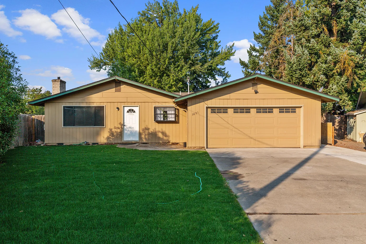 3051 Arthur Ave photo 1