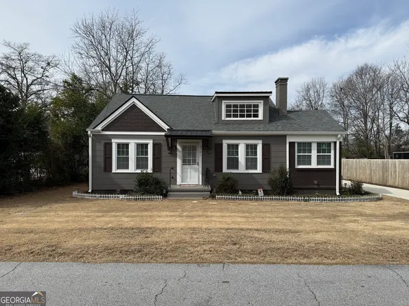 6121 Gordy St NE, Covington, GA 30014