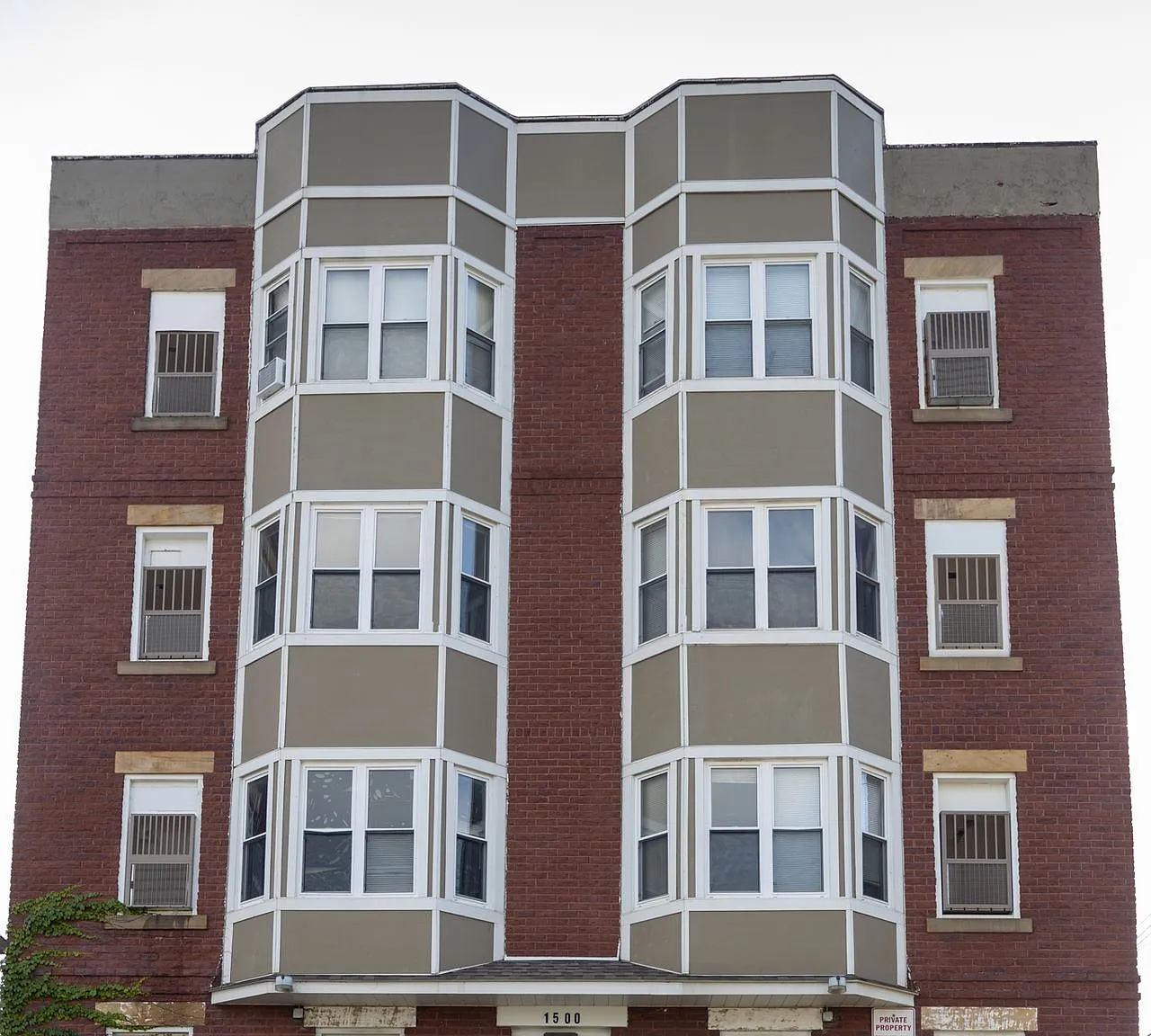 Fallowfield Apartments — Photo 2