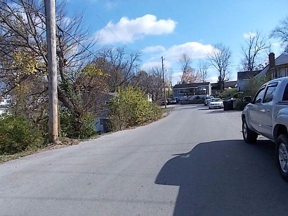4th image of 125 Allnutt Dr