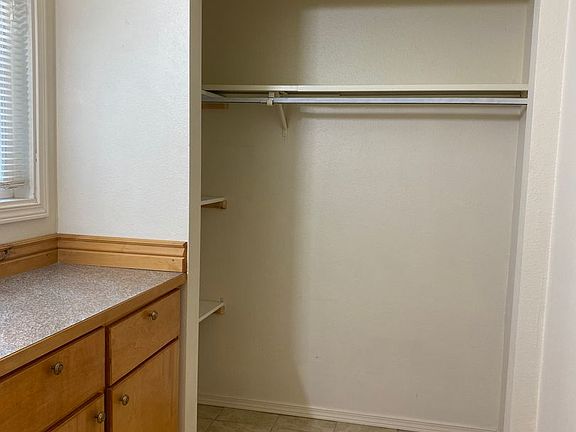 5th image of 200 Connell Ave APT B2