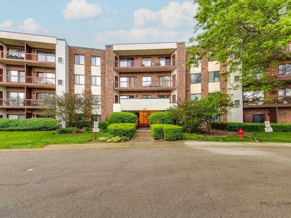 1500 Harbour Dr APT 4Q, Wheeling, IL 60090