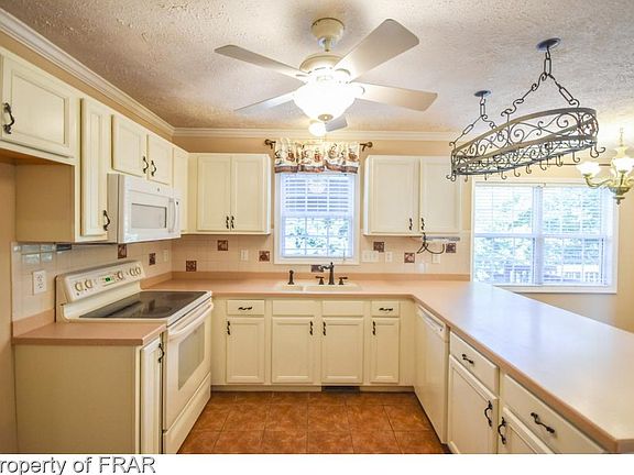 4th image of 5029 Miranda Dr