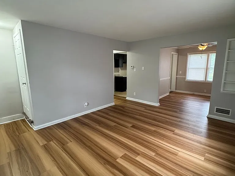 3109 N Centennial St — Photo 4