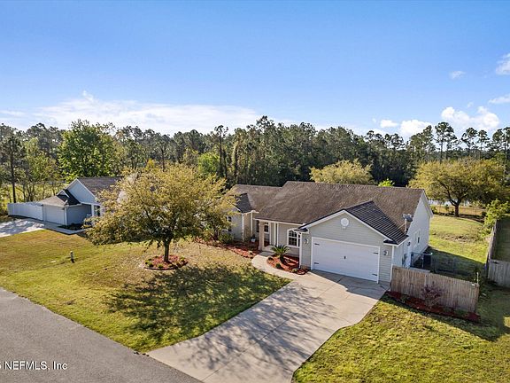 3rd image of 309 CRYSTAL LAKE Drive
