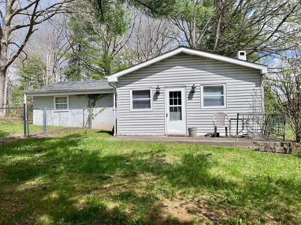 173 2nd St, Shady Spring, WV 25918