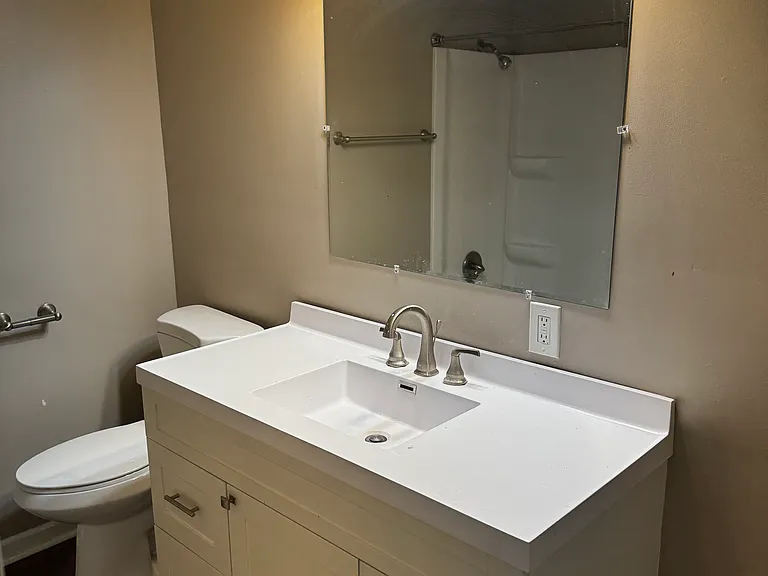 2019 Benson Gardens Blvd #6 — Photo 2