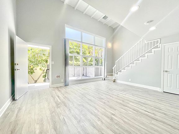 5th image of 2027 S Beverly Glen Blvd #2027