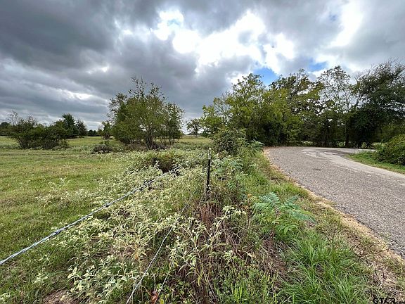 2nd image of County Road 4127