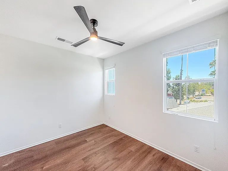 2376 Veil Gln — Photo 9