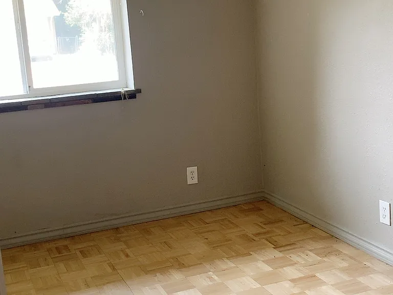 3660 Berkley Ave — Photo 11