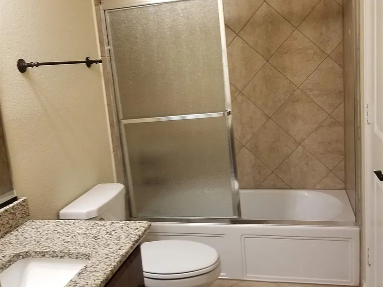 6905 Benjamin Way — Photo 17