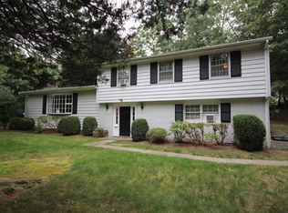 25 Brook Farm Rd, Bedford, NY 10506