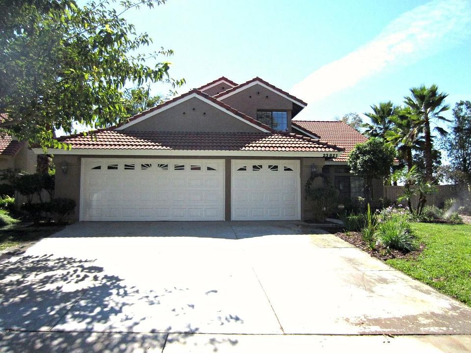 1st image of 23821 Redbark Dr