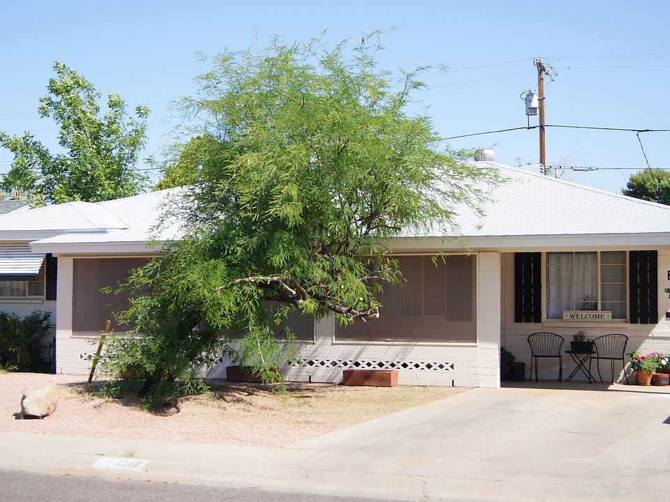 1st image of 2212 W Gardenia Dr