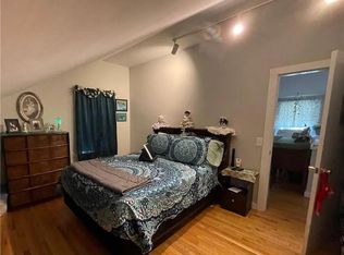 8 North Rd APT A, Shannock, RI 02875