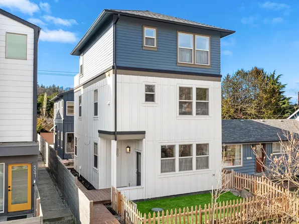 5037 25th Ave SW, Seattle, WA 98106