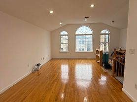 75 Columbia Ave, Jersey City, NJ