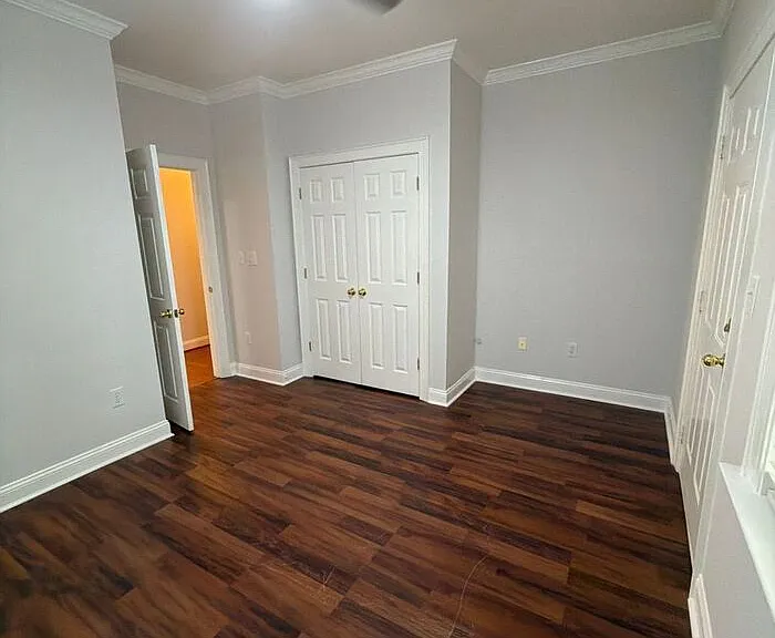 5609 Fairview Rd #5 — Photo 17