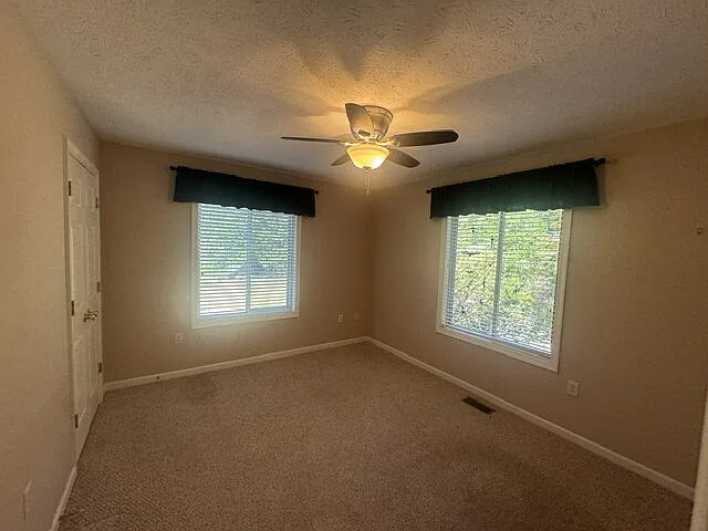 80 Walnut Ct — Photo 26