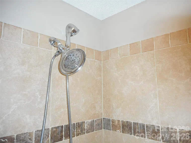 8431 Leeper Dr — Photo 15