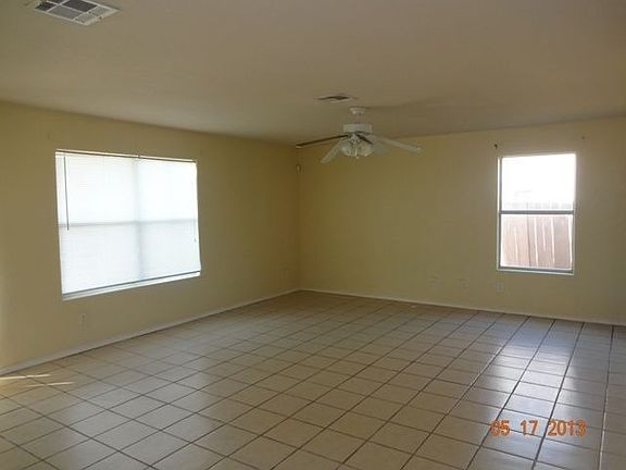 3rd image of 3206 Grotto Dr
