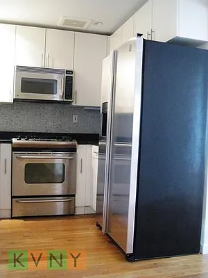 Rented by KVNY Soho | media 38