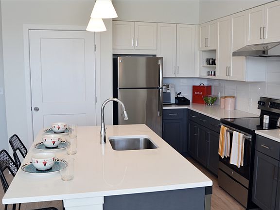 4th image of 50 Patriot Pkwy APT 227