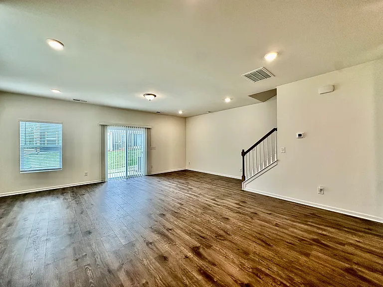 8116 Ramsburg Dr — Photo 9