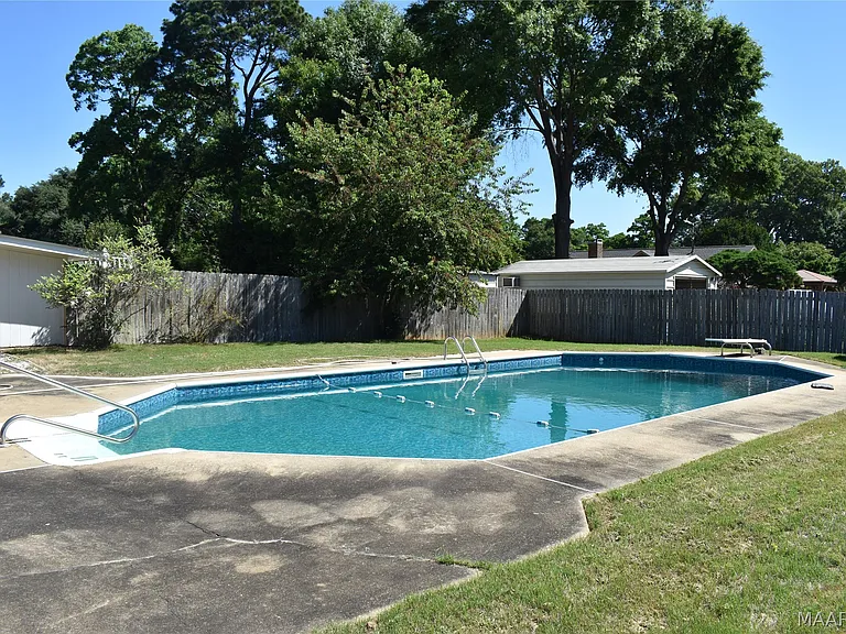 414 Arrowhead Dr — Photo 42